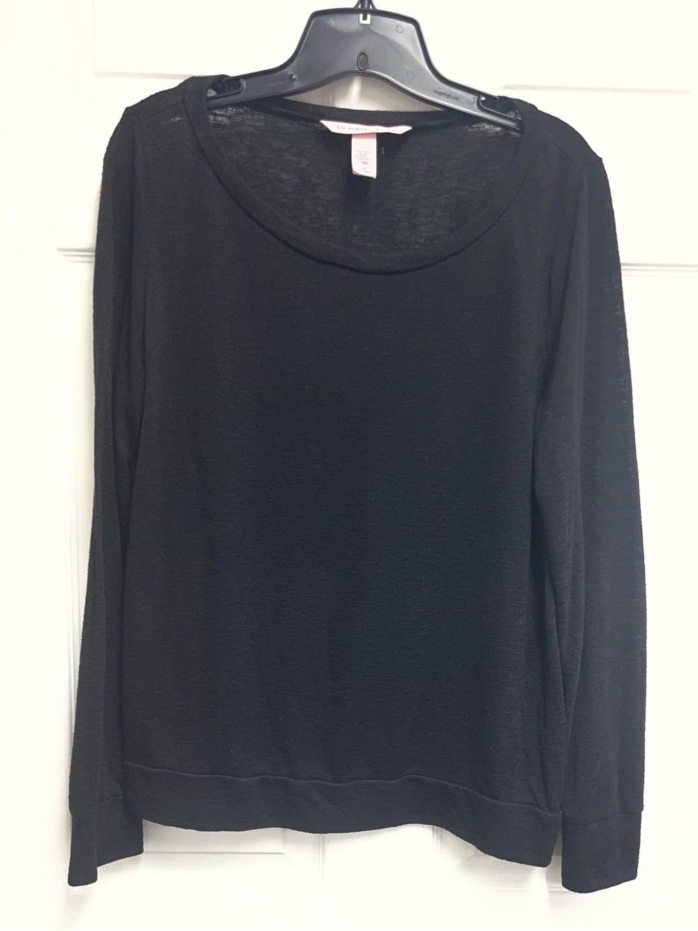 Victoria's Secret Black Long Sleeve Scoop-Neck Top sz M